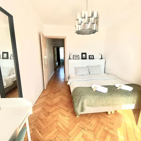 Stanislawa Augusta By P&j Apartment